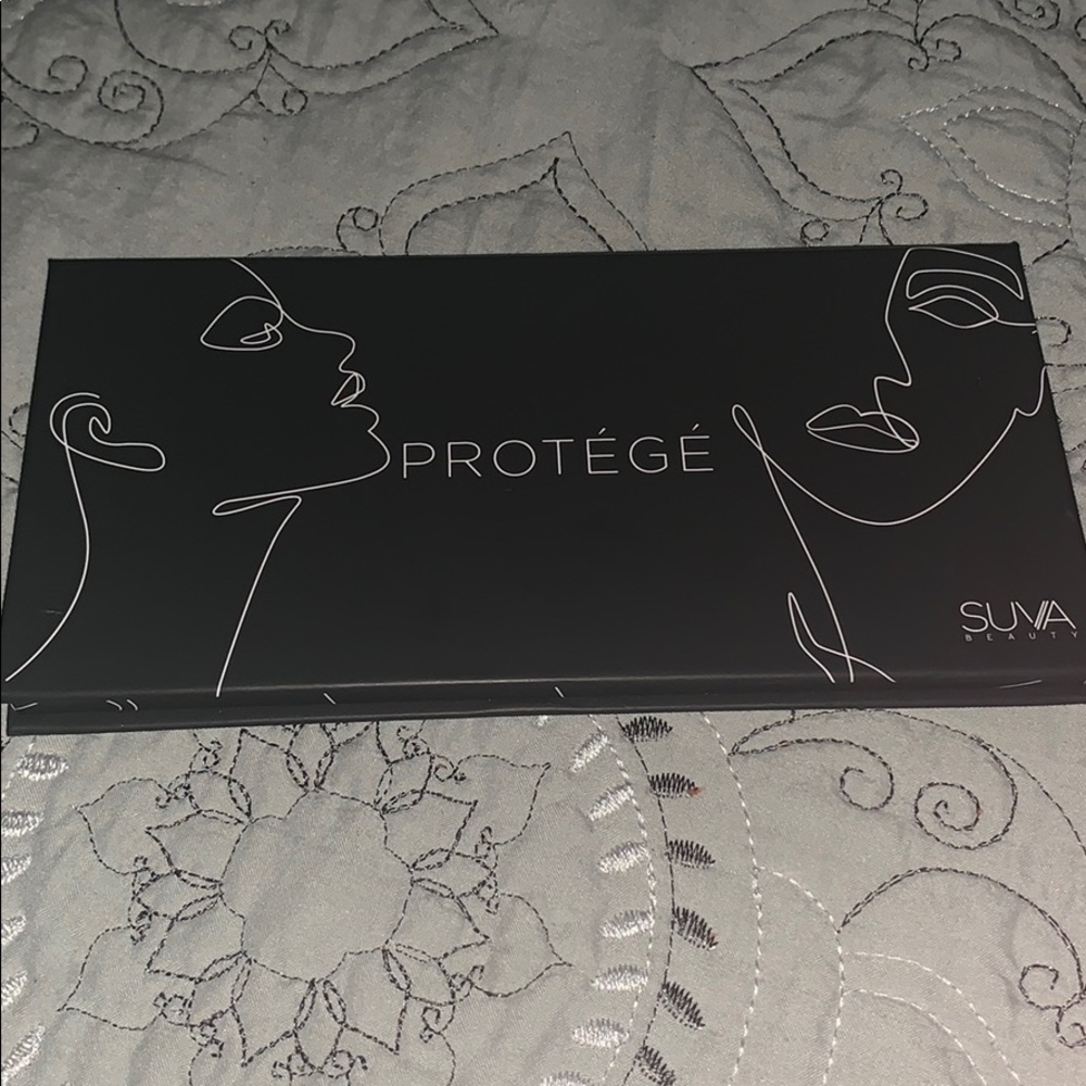 Protege Eyeshadow Palette